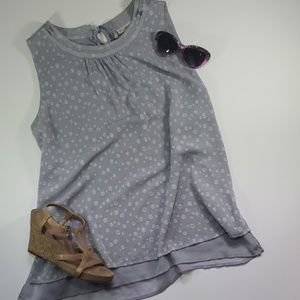 Roz & Ali Gray Top, Size XL.